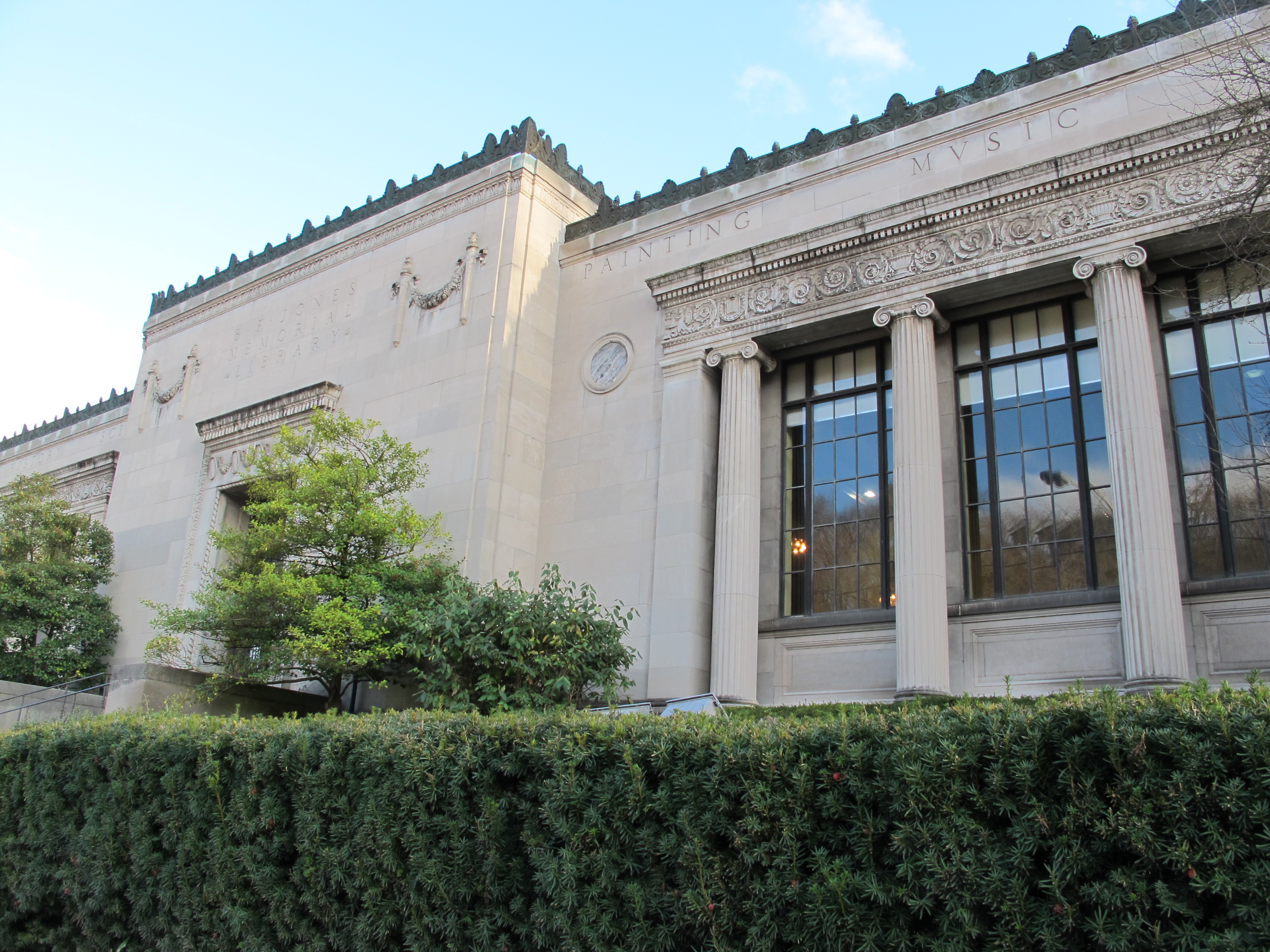 Exterior image of B.F. Jones Library